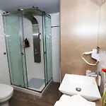 Ninos Luxury アパート コルフ島