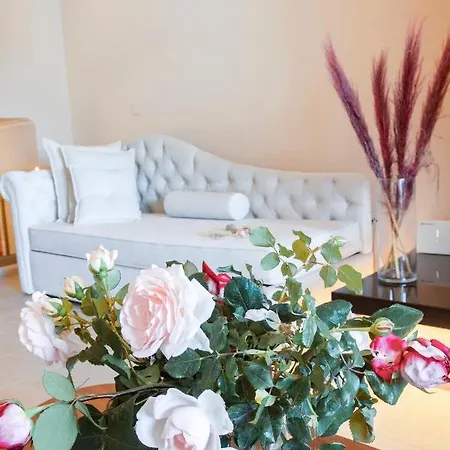 아파트 Ninos Luxury