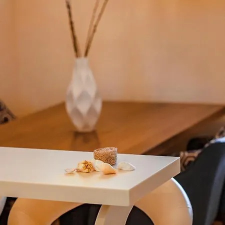 아파트 Ninos Luxury